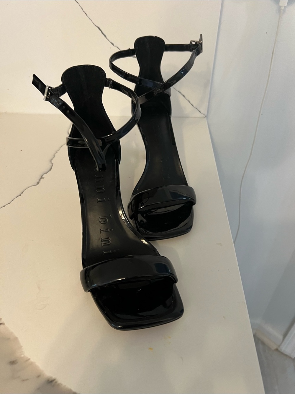Gianni Bini black patent heels size 6M